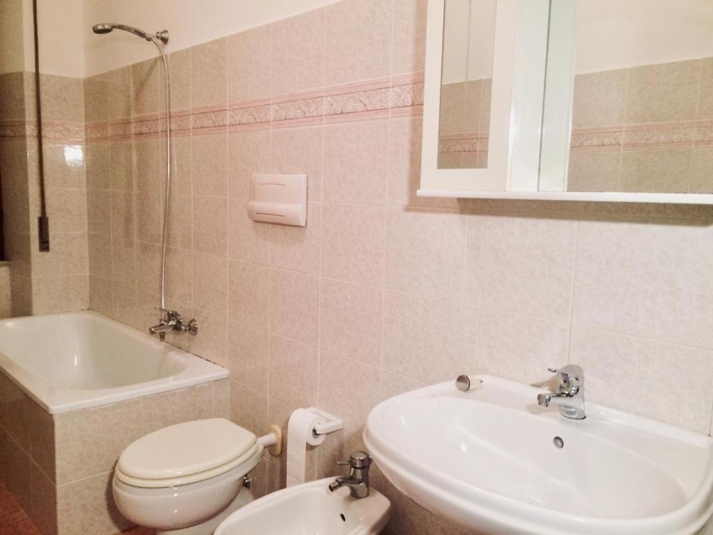 A Due Passi Rooms 马达莱纳 外观 照片
